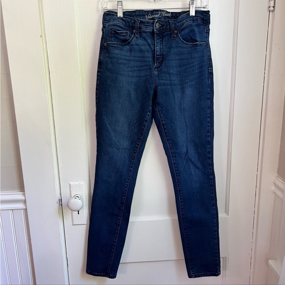 Universal Thread High Rise Skinny Jean - Picture 2 of 13